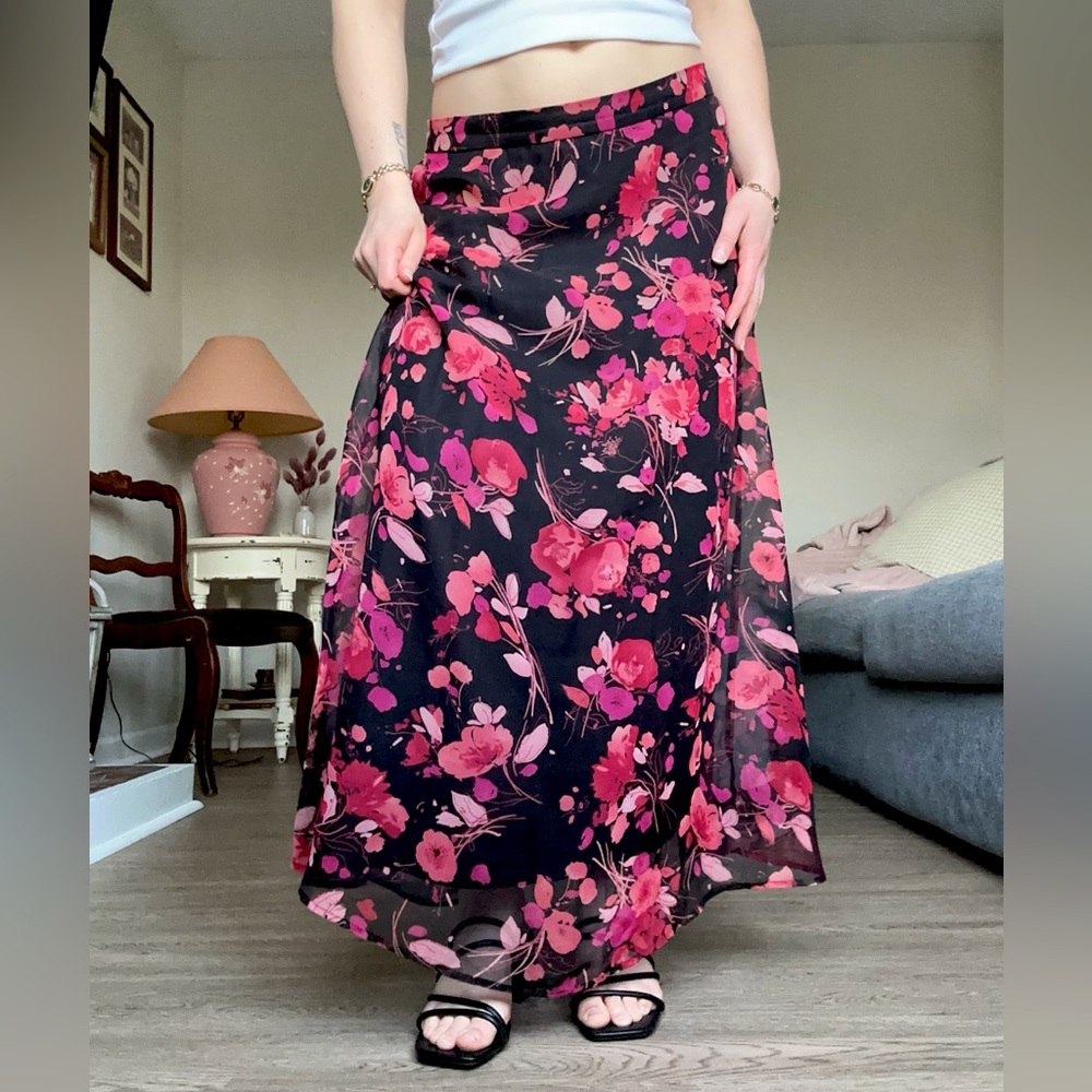 Vintage Y2K Floral Black and Pink Women's Skirt
